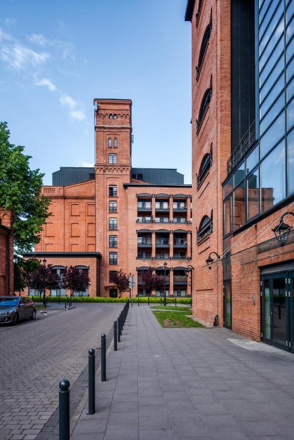 Lumina Loft Tymienieckiego With A View Of The Lake Lodz  Exterior photo