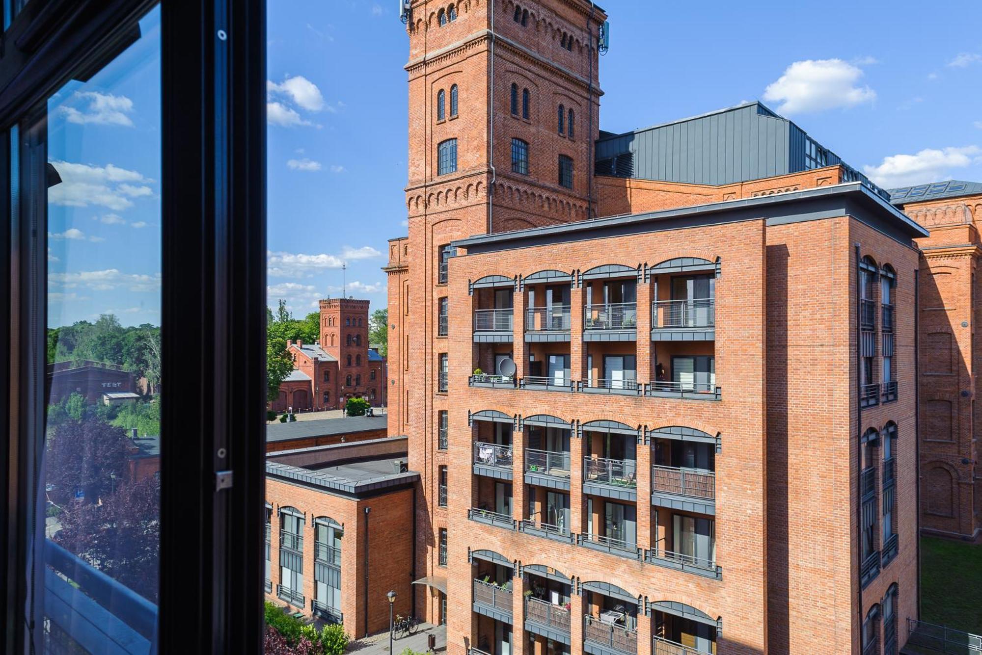 Lumina Loft Tymienieckiego With A View Of The Lake Lodz  Exterior photo