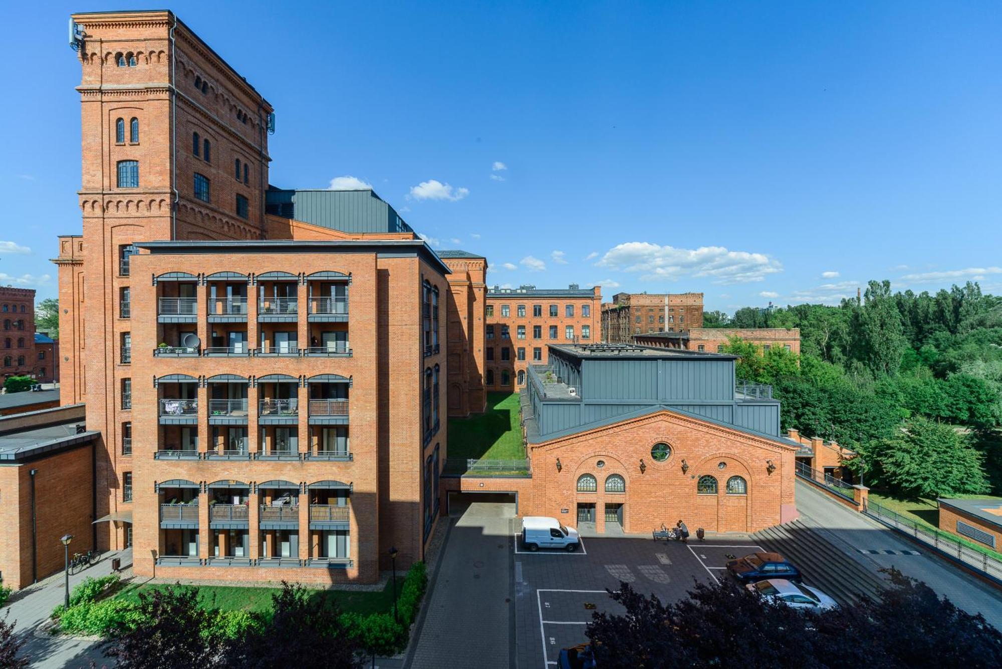Lumina Loft Tymienieckiego With A View Of The Lake Lodz  Exterior photo